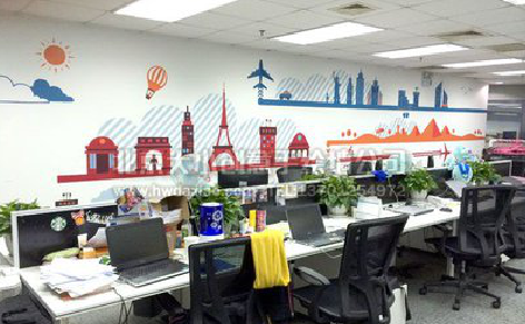 仪征教你设计办公室墙绘的方法。